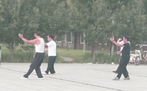 �g�����������옷�ĳ�������