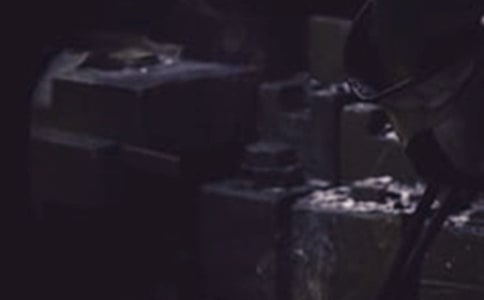 ����F��־���Ӱ�^���800�֣����x5ƪ��