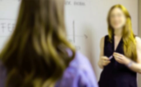 ���̎����Ҹ��С����x���800��