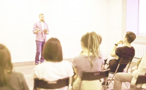 �����F�ĳ�Ĭ���̌W(xu��)��˼