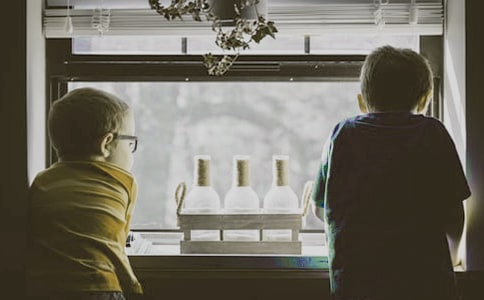 �������o����к��ӵ�һ����(���\10ƪ)