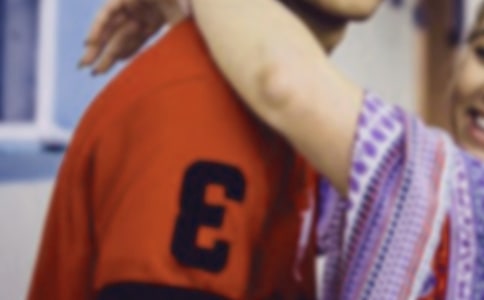 �ͽo���ѵľ��ӣ����x50�䣩